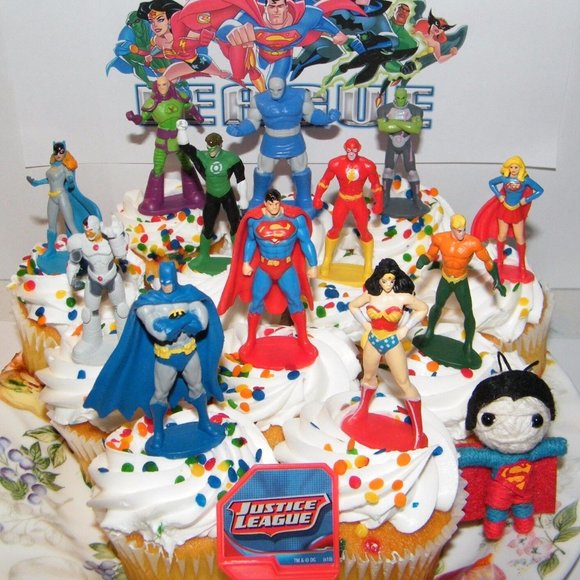 Justice League Cake Toppers Set of 14 with 12 Figures, DC Doll, Hero Ring Fun! - Picture 1 of 8